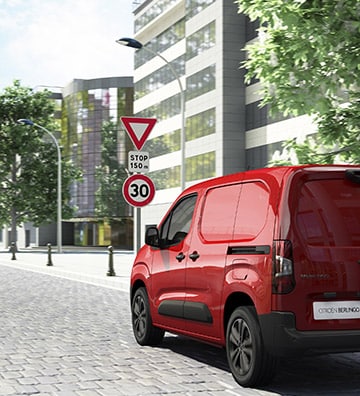 Reconnaissance des panneaux et recommandation de vitesse